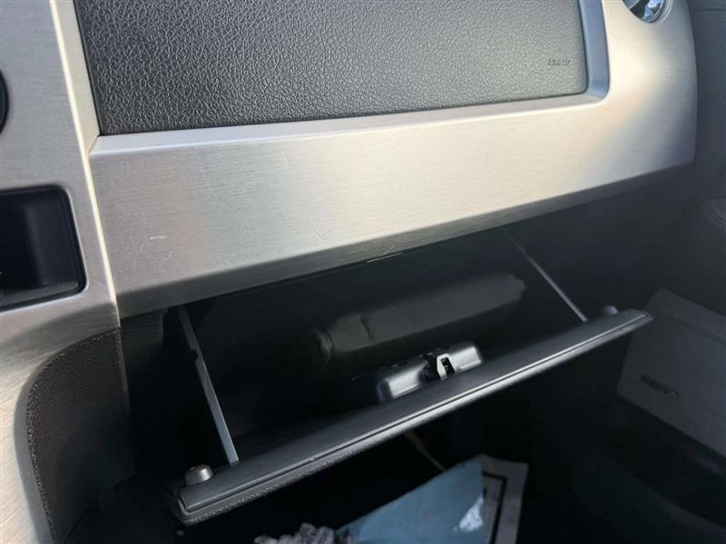 Used 2010 Ford F150 Platinum image 28