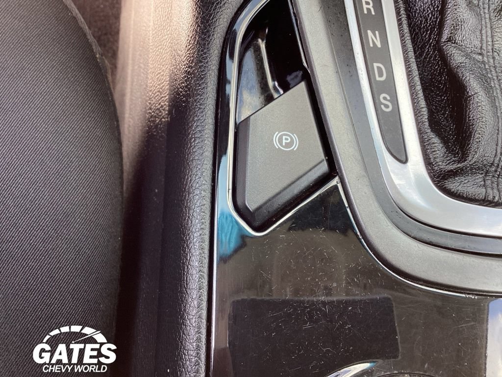 Used 2015 Ford Edge SE AWD/4WD image 25