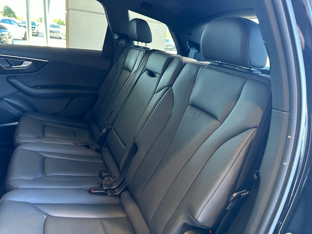 Used 2025 Audi Q7 Premium Plus image 31