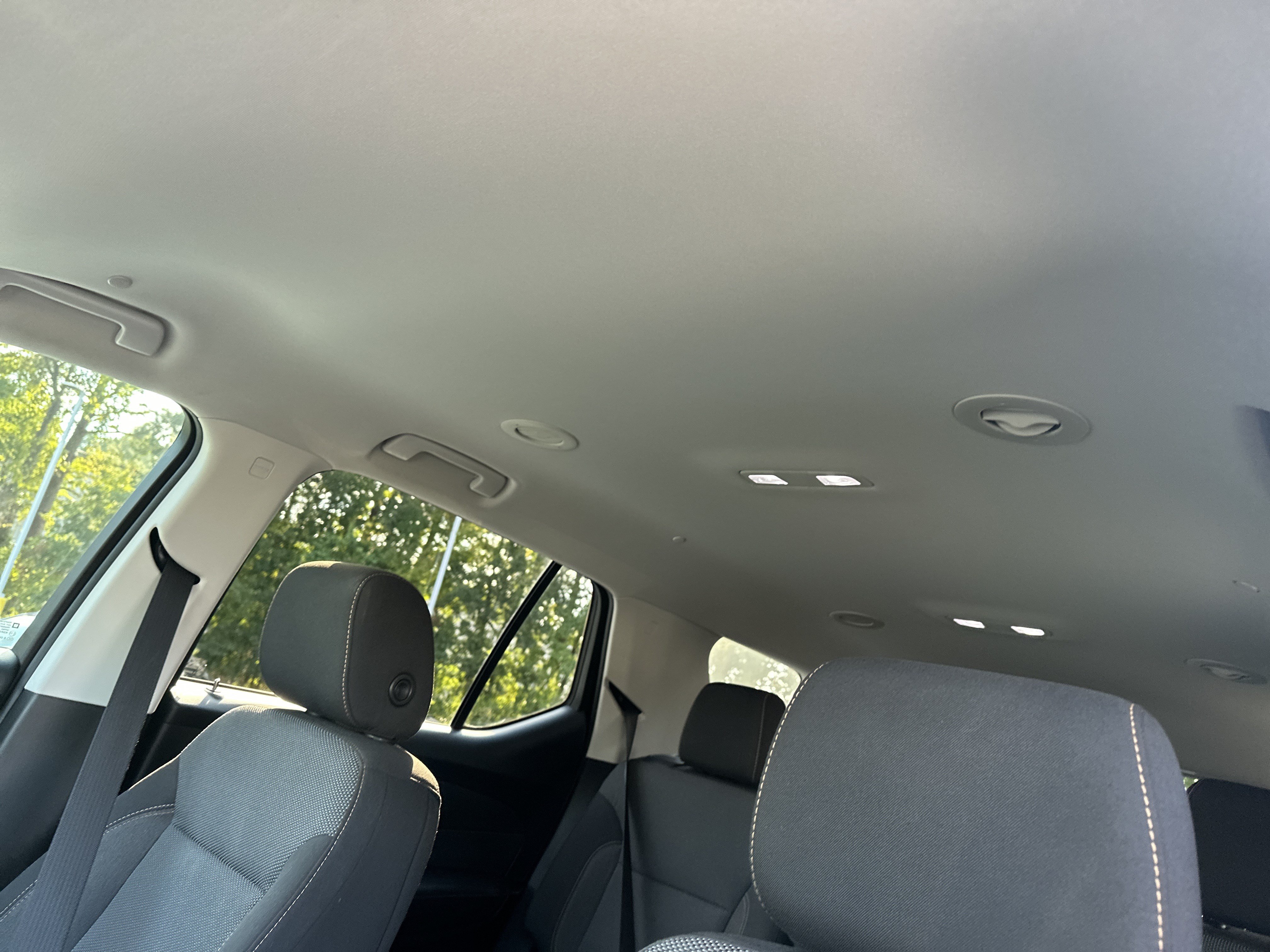 Used 2020 Chevrolet Traverse LS FWD image 28