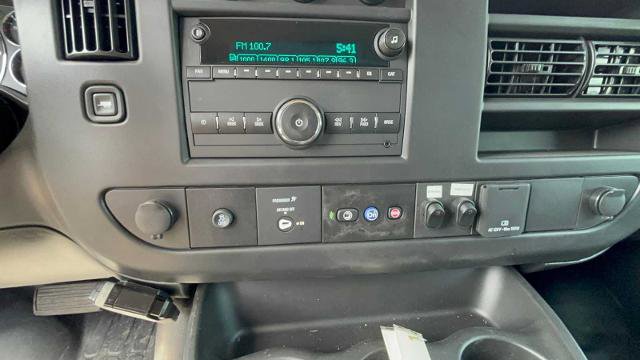 Used 2024 Chevrolet Express 3500 w/ Power Convenience Package RWD image 17