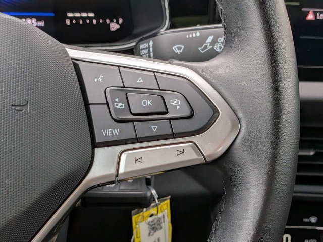 Certified 2025 Volkswagen Jetta Sport FWD image 26