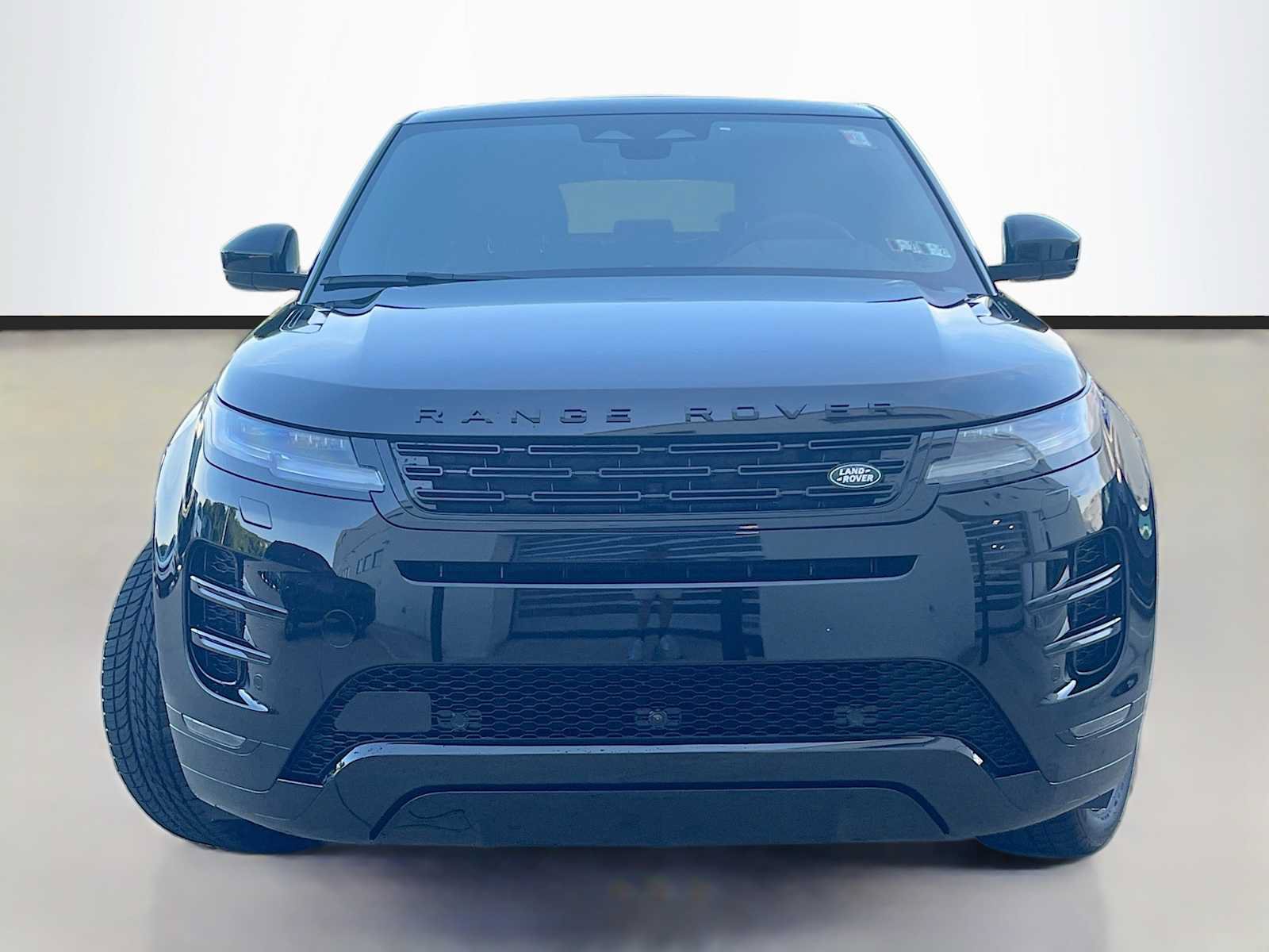 New 2026 Land Rover Range Rover Evoque Hoxton AWD/4WD image 2