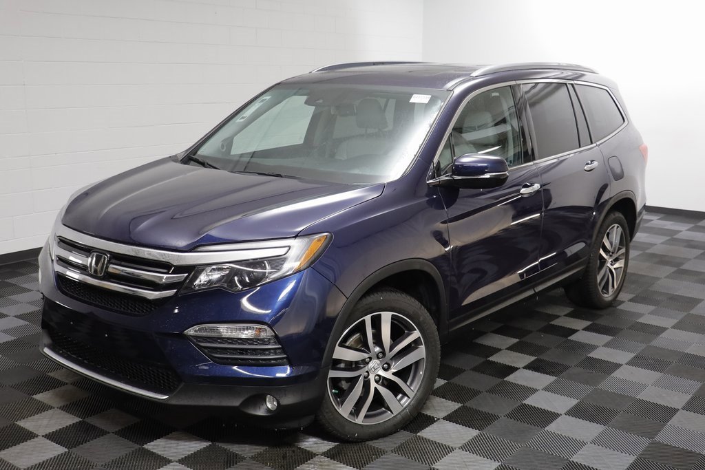 Used 2016 Honda Pilot Touring image 2