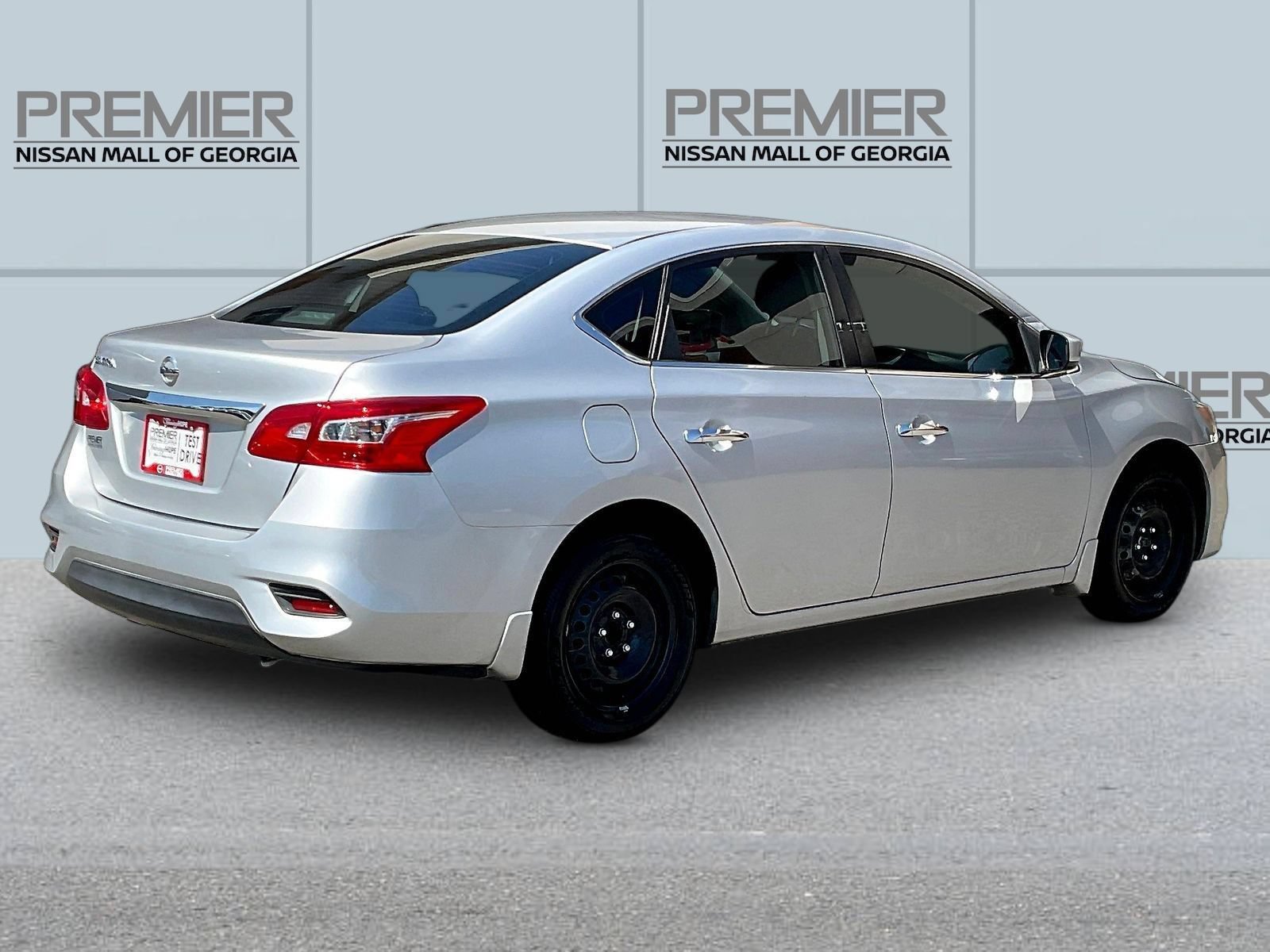 Used 2017 Nissan Sentra S FWD image 7