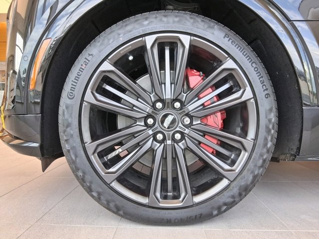 New 2026 Cadillac Lyriq V image 28