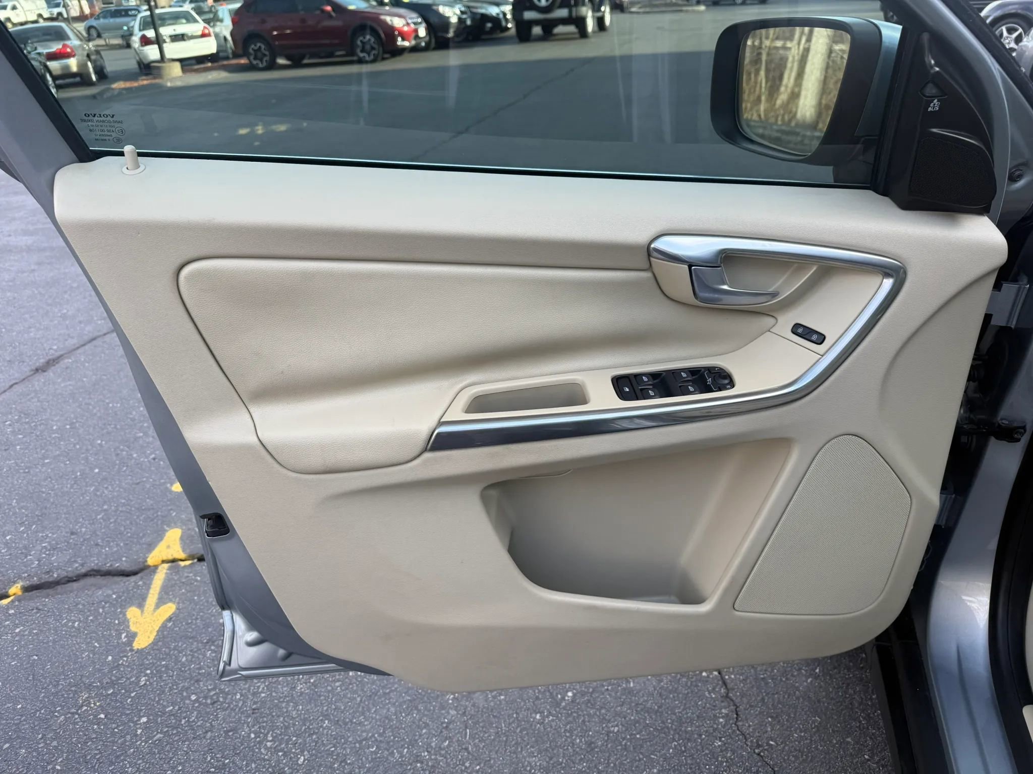 Used 2013 Volvo XC60 3.2 FWD image 12