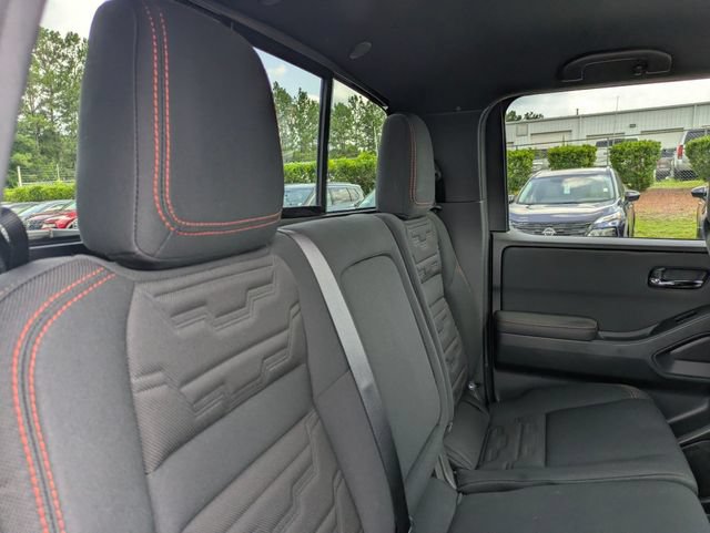 Used 2024 Nissan Frontier PRO-4X w/ Technology Package AWD/4WD image 31