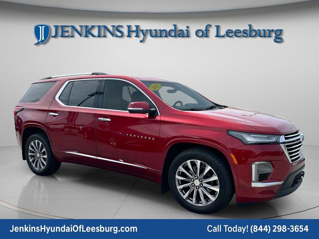 Used 2022 Chevrolet Traverse Premier FWD image 1