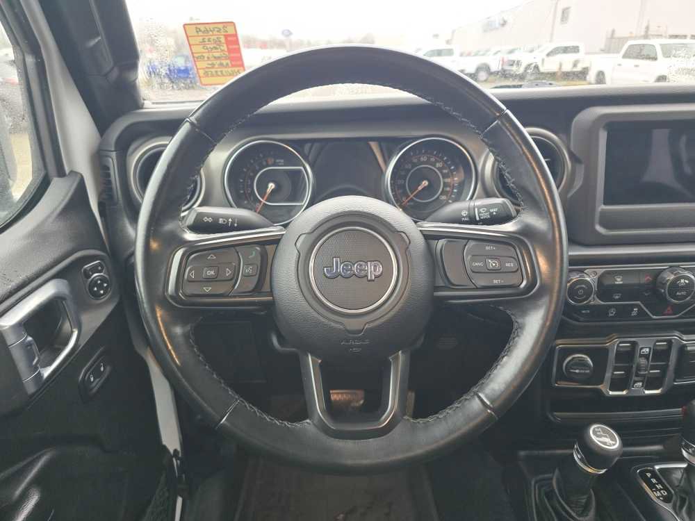 Used 2022 Jeep Gladiator Sport image 11