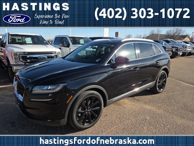 Used 2023 Lincoln Nautilus Reserve image 1