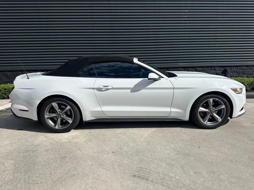 Used 2017 Ford Mustang Premium RWD image 10