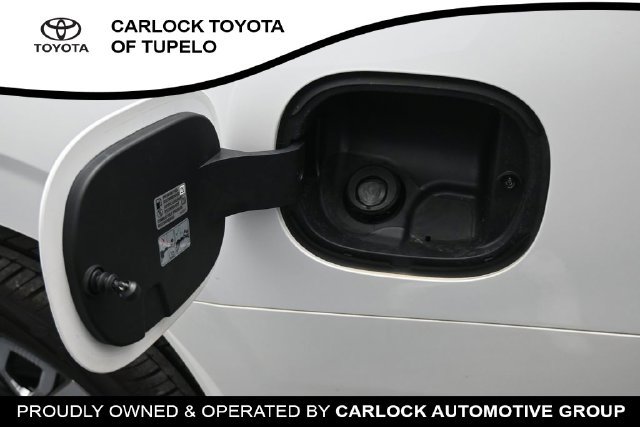 Used 2024 GMC Yukon XL Denali Ultimate AWD/4WD image 18