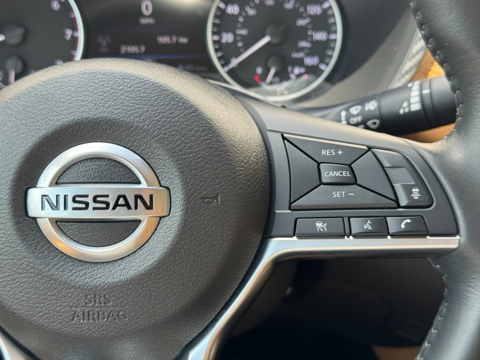 Used 2023 Nissan Sentra SV w/ SV Premium Package FWD image 21