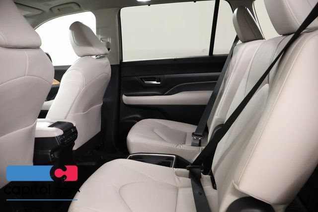 Certified 2024 Toyota Grand Highlander AWD image 34
