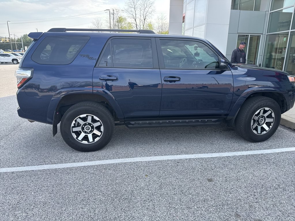 Used 2024 Toyota 4Runner TRD Off-Road Premium w/ Off Road Premium Plus Package AWD/4WD image 3