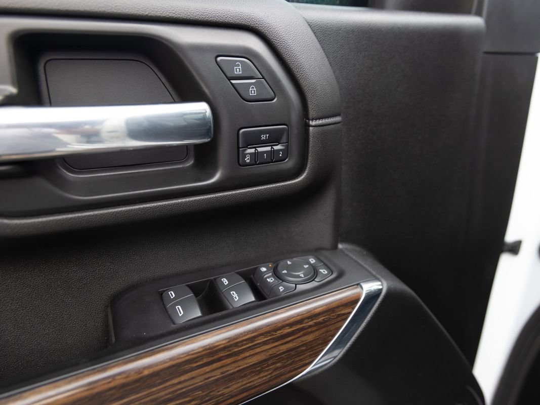 Used 2022 Chevrolet Silverado 3500 High Country w/ Z71 Off-Road Package image 17