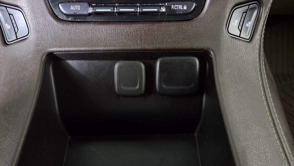 Used 2018 Chevrolet Tahoe LT w/ LT Signature Package AWD/4WD image 25