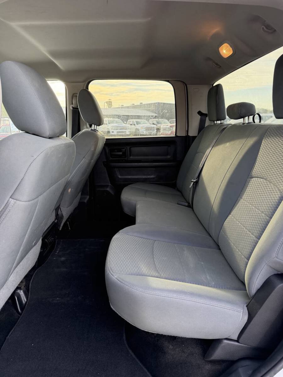 Used 2015 RAM 3500 Tradesman w/ Chrome Appearance Group AWD/4WD image 7