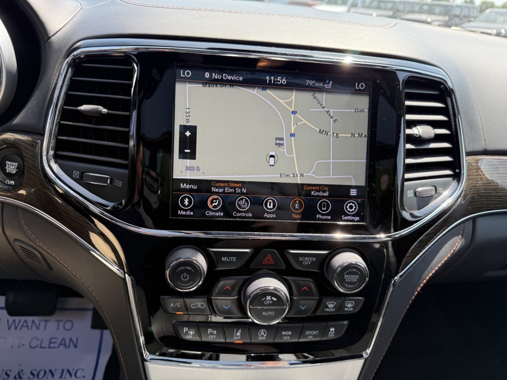 Used 2020 Jeep Grand Cherokee Summit AWD/4WD image 26