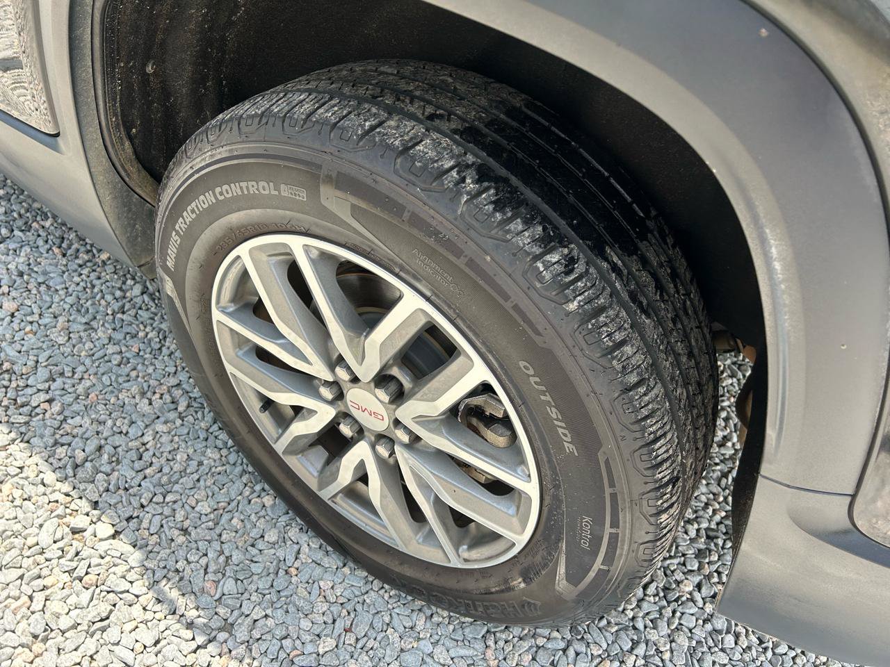 Used 2018 GMC Acadia SLE w/ Driver Alert Package I AWD/4WD image 34