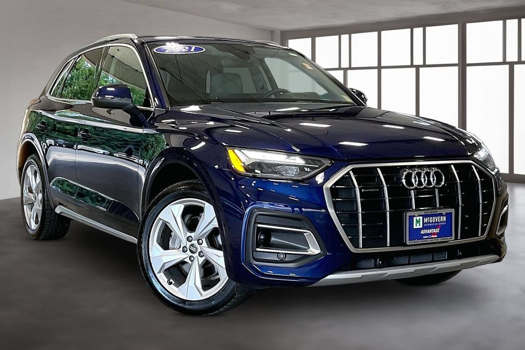 Used 2021 Audi Q5 2.0T Premium Plus w/ Premium Plus Package AWD/4WD image 3