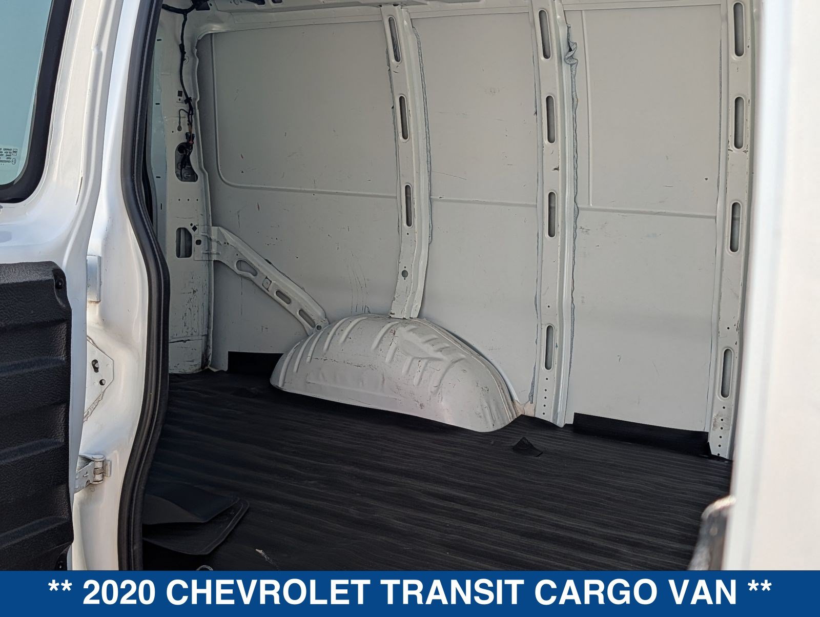 Used 2020 Chevrolet Express 2500 w/ Driver Convenience Package RWD image 16