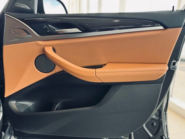 New 2025 BMW X4 xDrive30i w/ Premium Package image 15