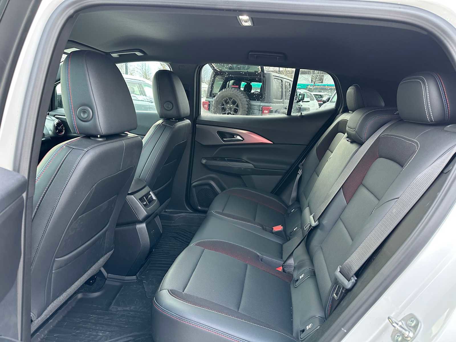 Used 2024 Chevrolet Equinox EV RS image 16