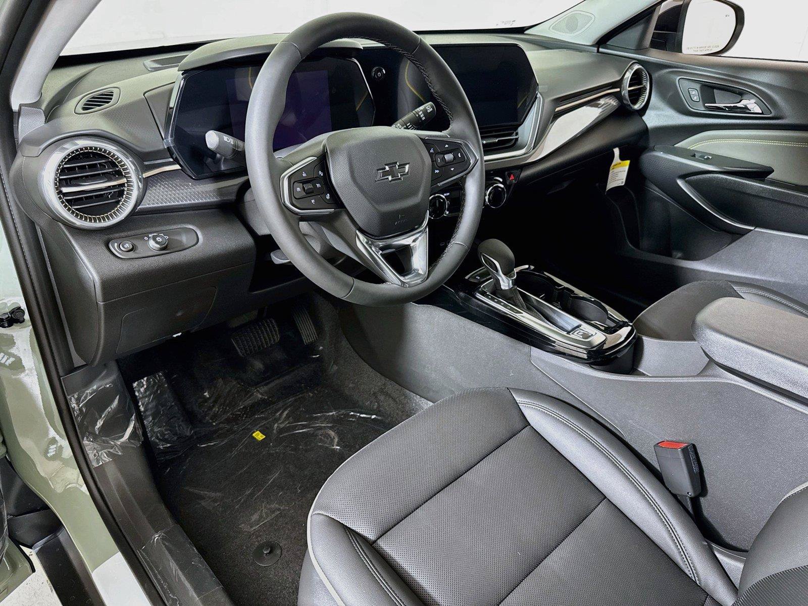New 2026 Chevrolet Trax ACTIV w/ Driver Confidence Package FWD image 5