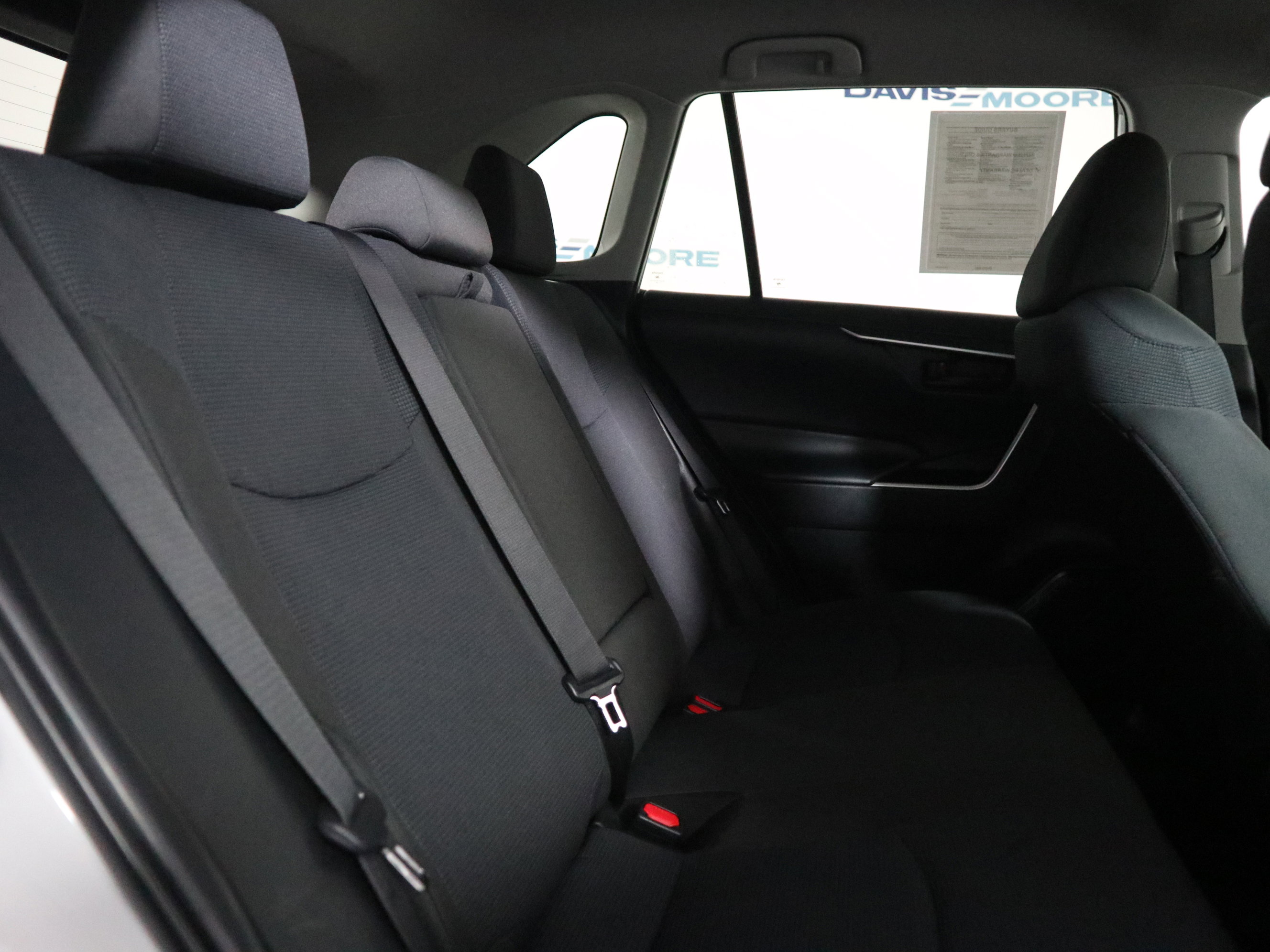 Used 2022 Toyota RAV4 LE image 20