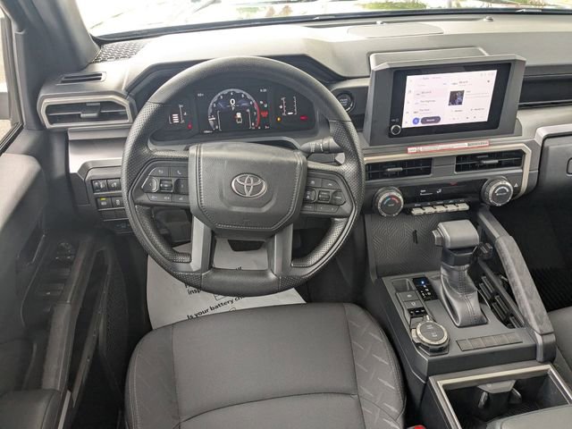Certified 2025 Toyota Tacoma SR5 AWD/4WD image 28
