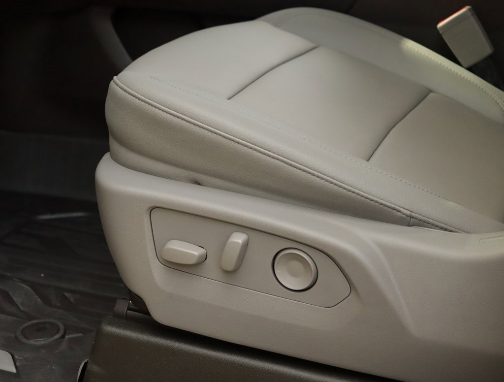 New 2026 GMC Sierra 2500 SLT w/ SLT Premium Package image 21