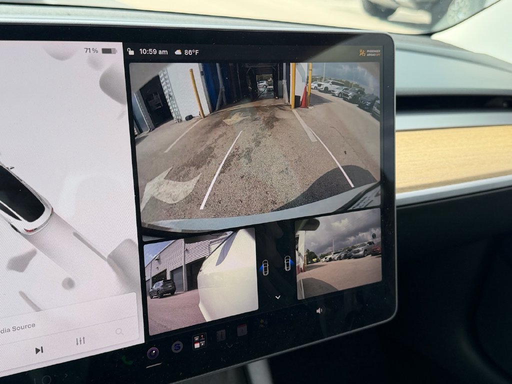 Used 2023 Tesla Model 3 Standard Range RWD image 18