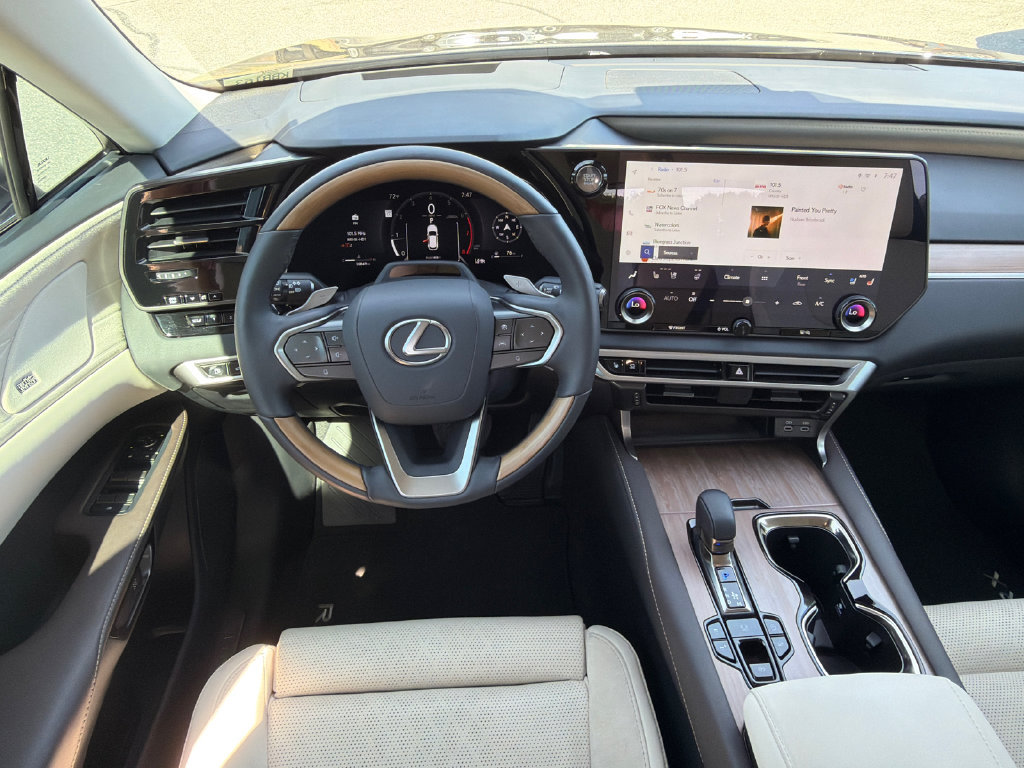 Used 2025 Lexus RX 350 AWD w/ Convenience Package image 24