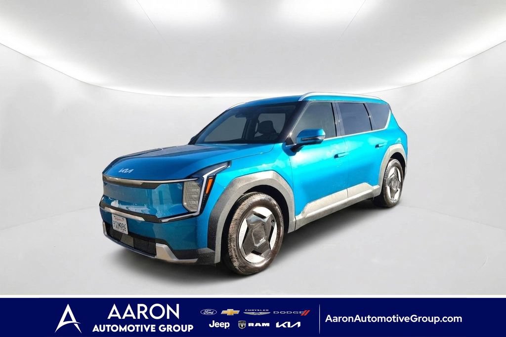 Used 2025 Kia EV9 Wind