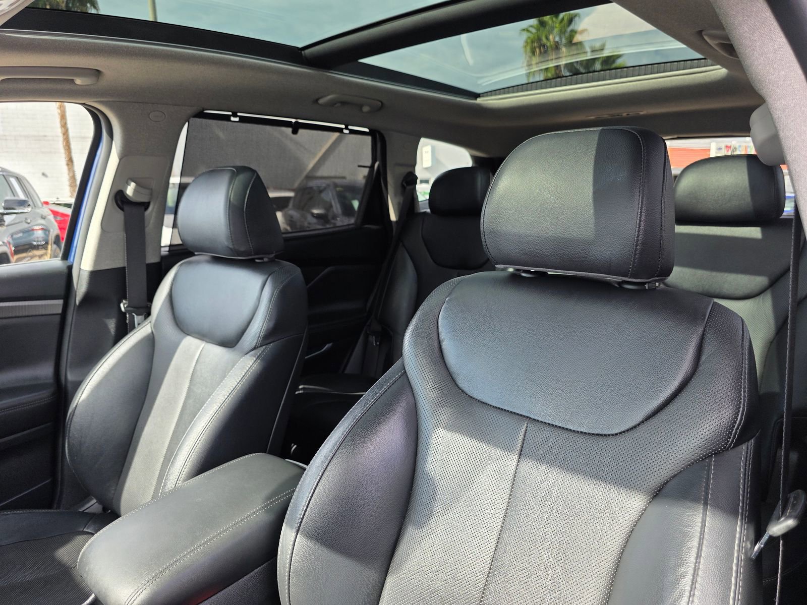 Used 2020 Hyundai Santa Fe Limited image 16