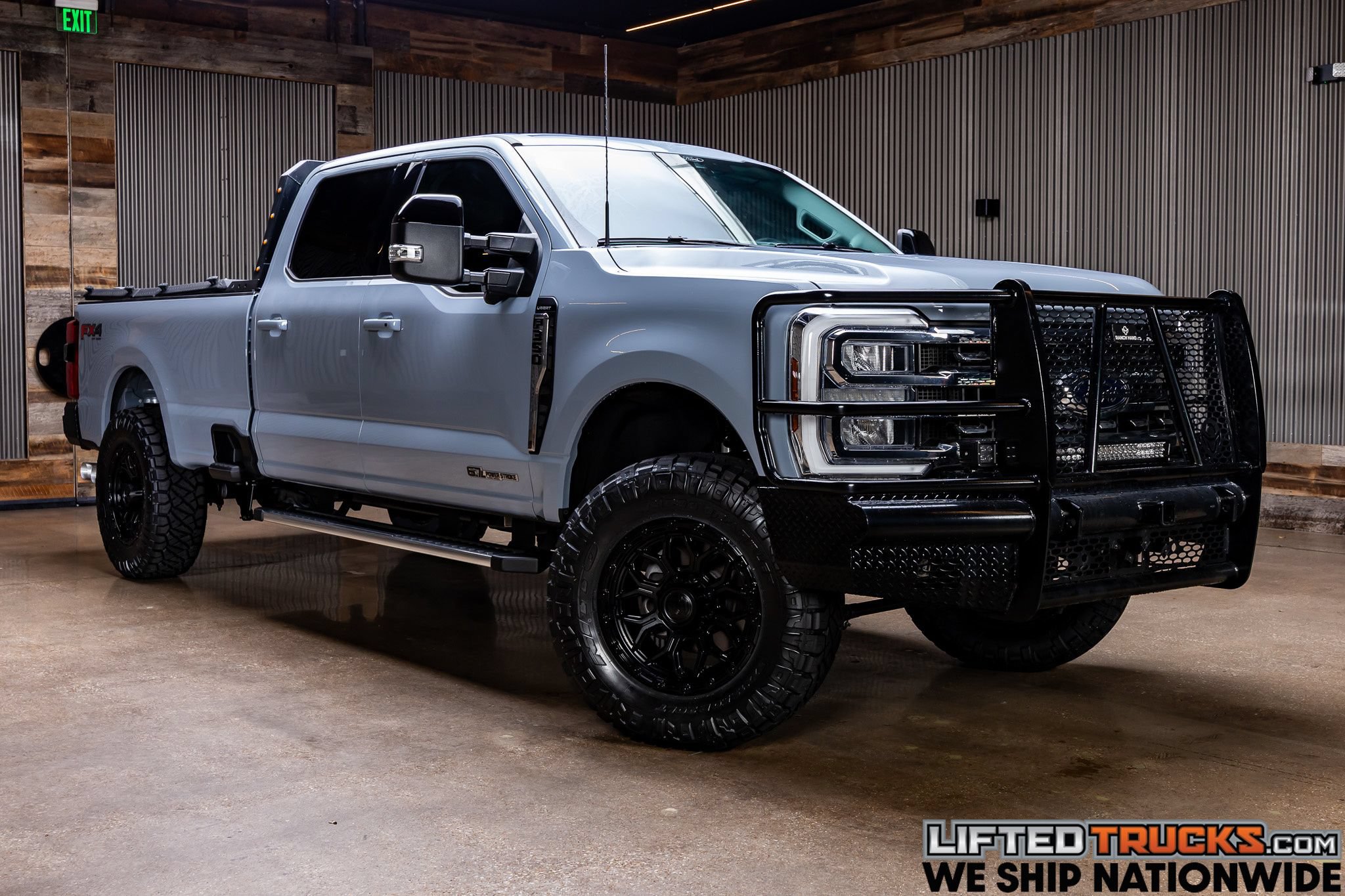 Used 2025 Ford F350 Lariat w/ FX4 Off-Road Package AWD/4WD image 1