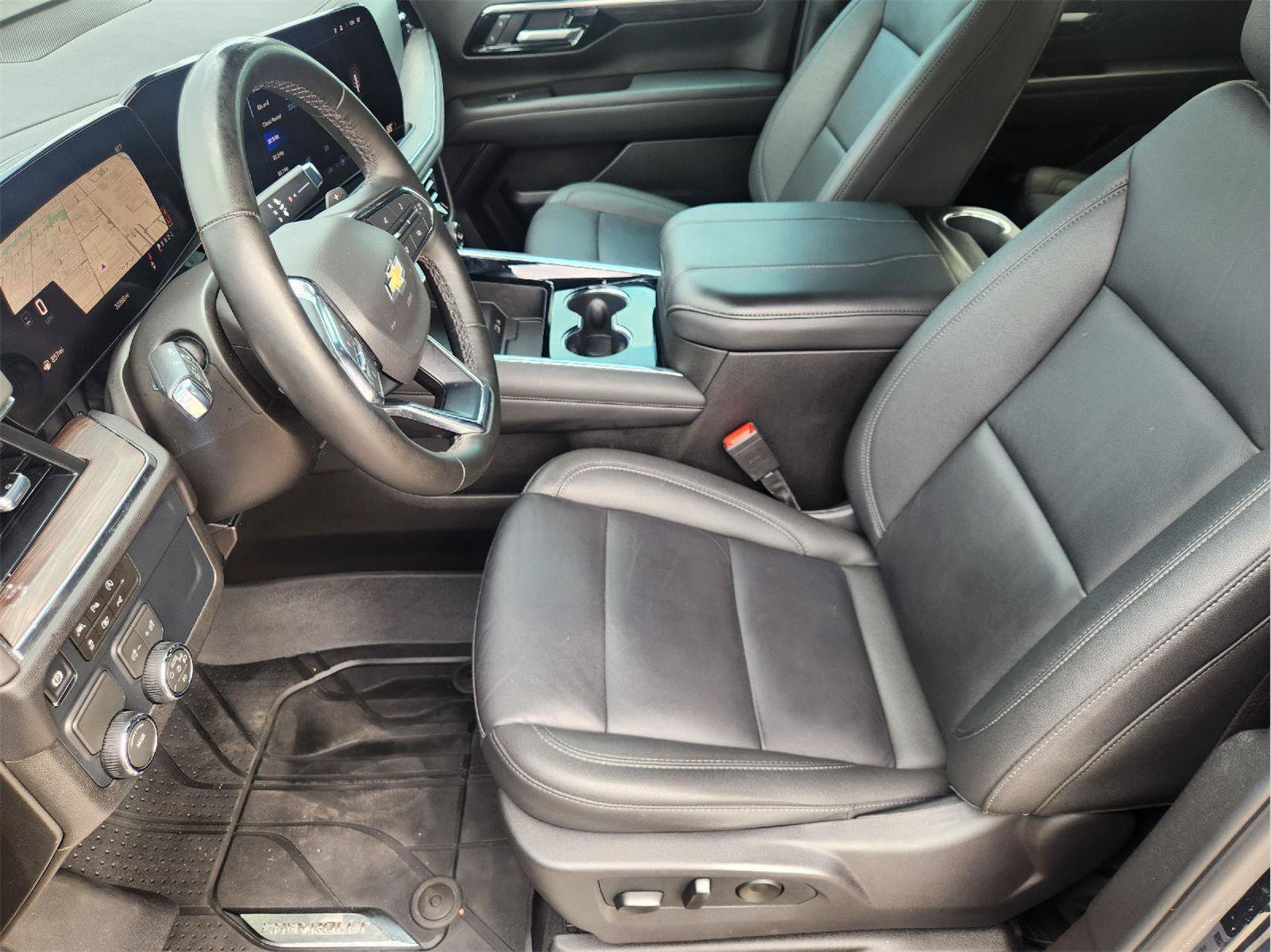 Used 2026 Chevrolet Tahoe LT w/ Comfort Package RWD image 13