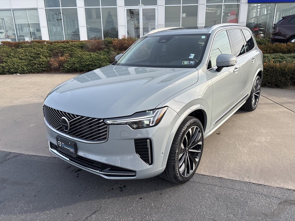 Certified 2025 Volvo XC90 B6 Plus image 11