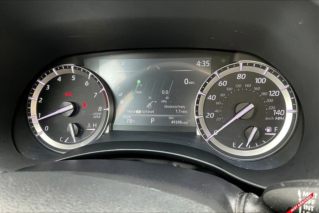 Used 2022 Toyota Highlander XLE image 9