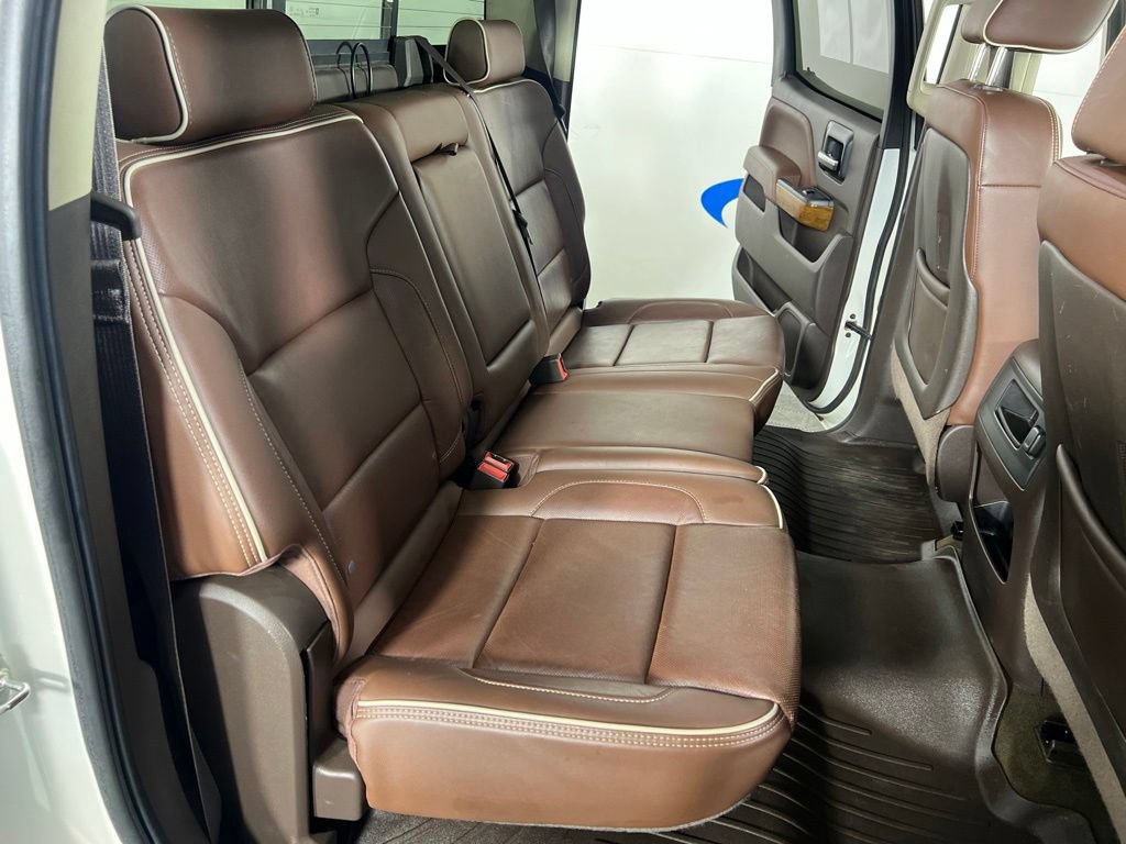Used 2015 Chevrolet Silverado 1500 High Country w/ High Country Premium Package AWD/4WD image 13