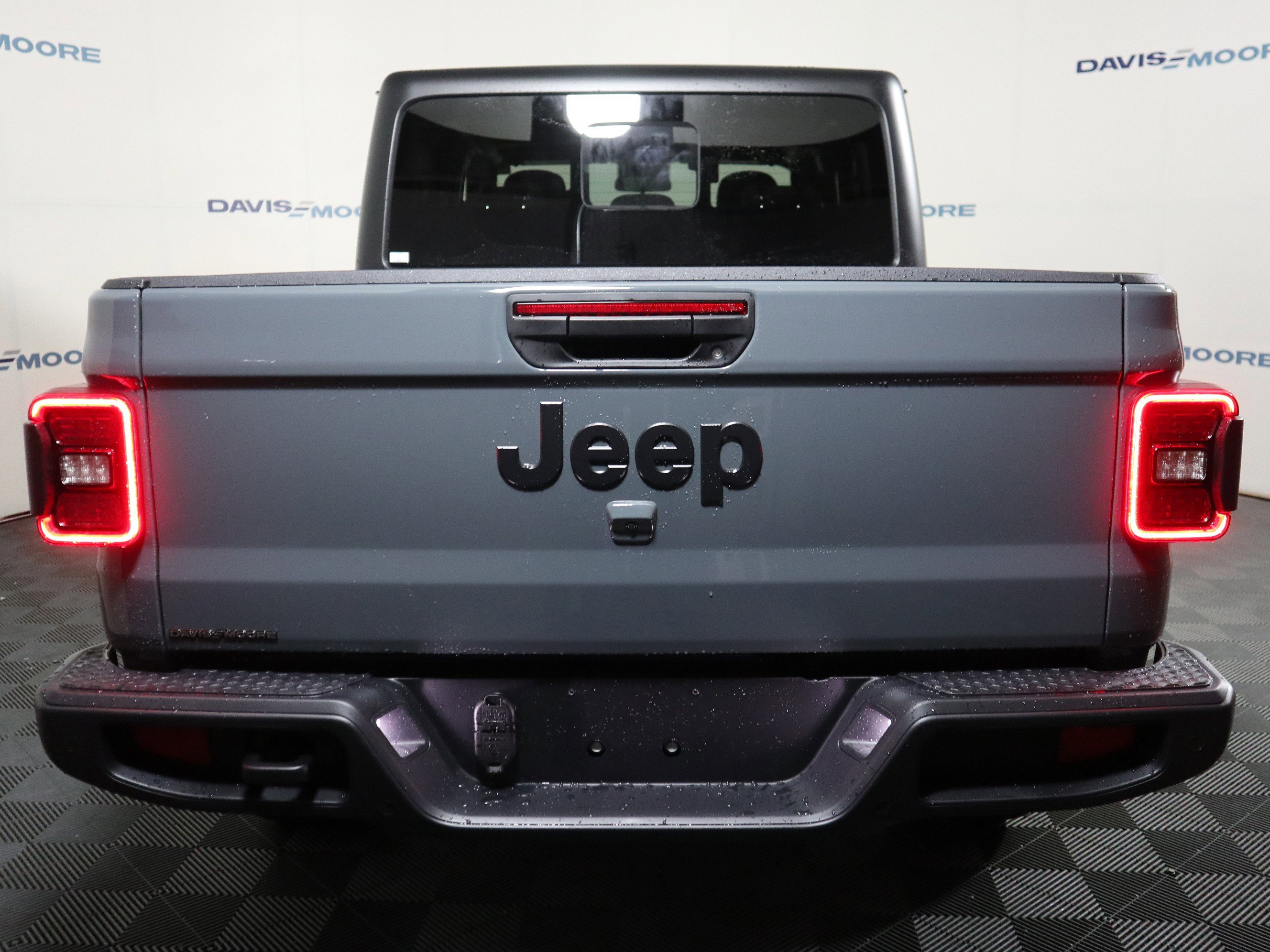 New 2025 Jeep Gladiator Sport AWD/4WD image 7