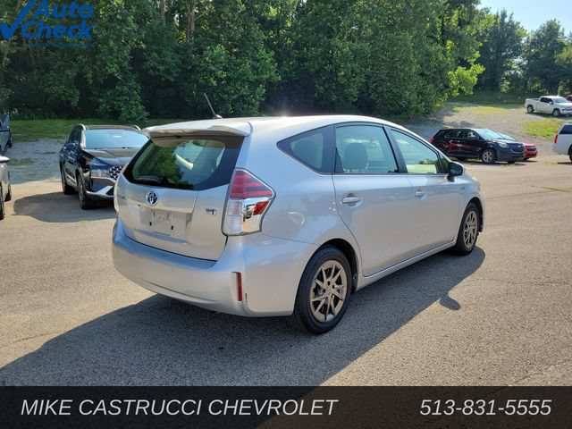 Used 2017 Toyota Prius V Two w/ Carpet Mat Package FWD image 5