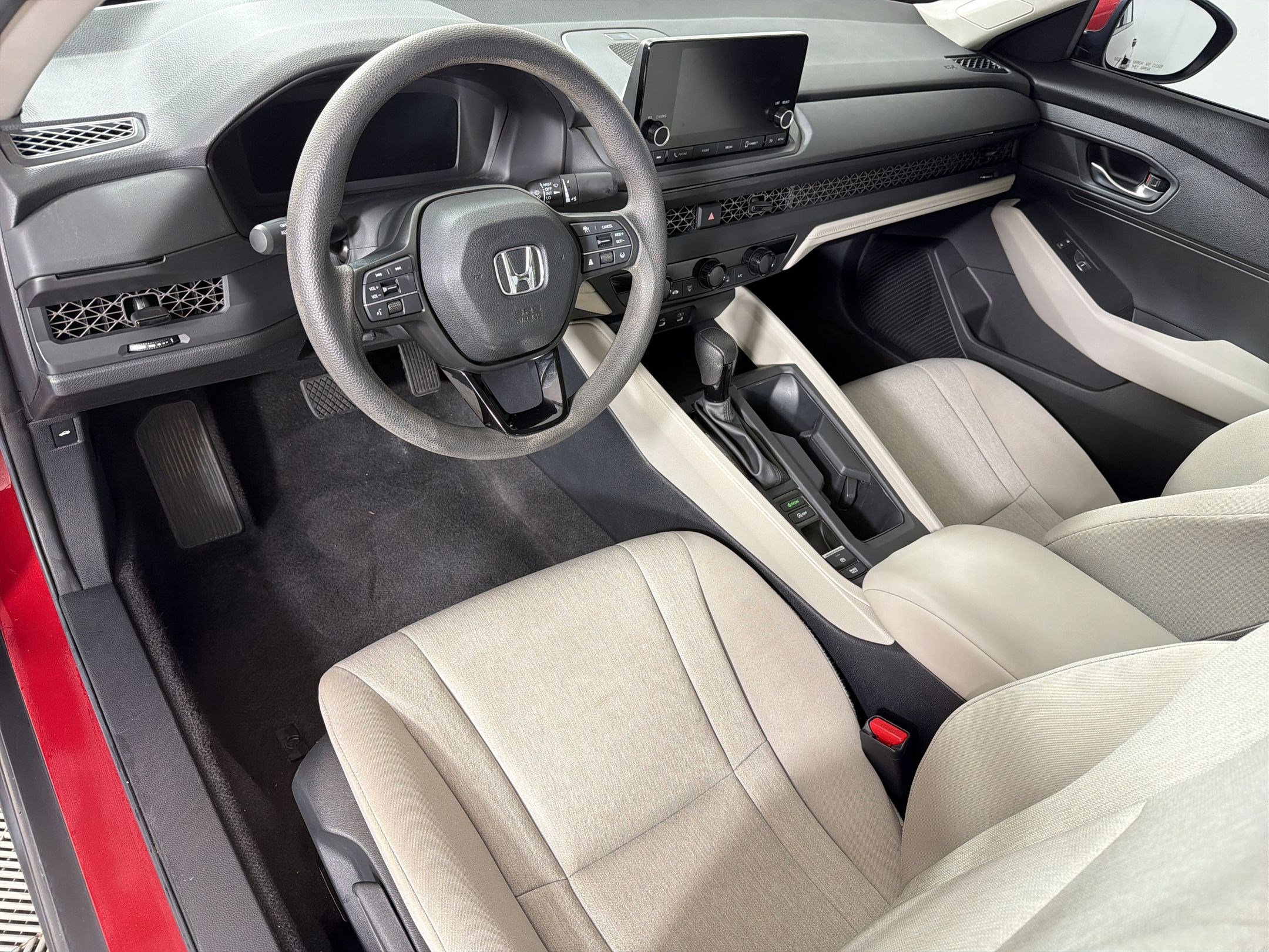 Certified 2023 Honda Accord LX image 4