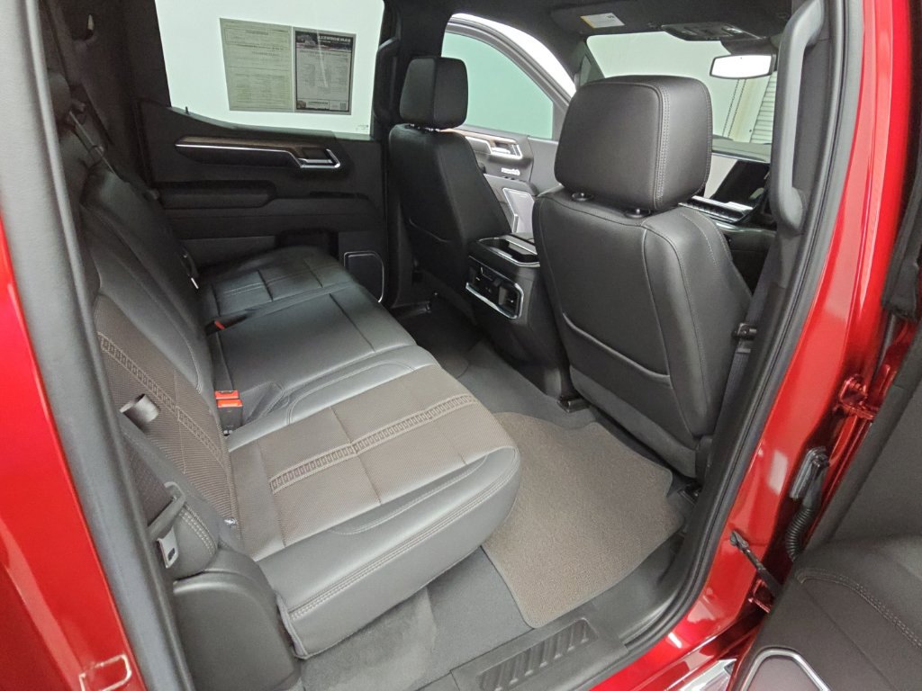 Used 2023 Chevrolet Silverado 1500 High Country RWD image 36