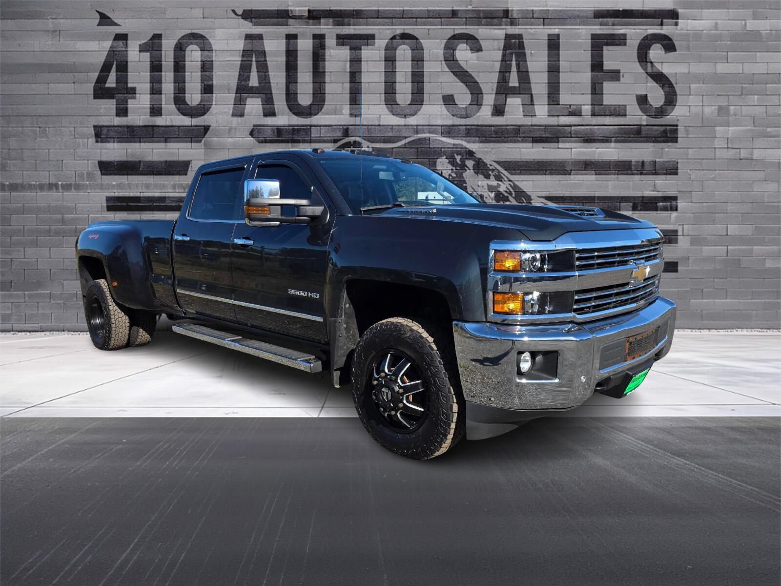 Used 2019 Chevrolet Silverado 3500 LTZ w/ Duramax Plus Package AWD/4WD image 6