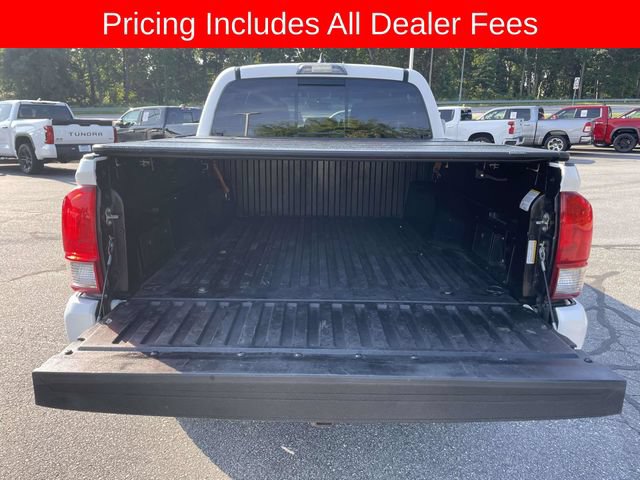 Used 2017 Toyota Tacoma TRD Sport w/ Tow Package (A/T) AWD/4WD image 15