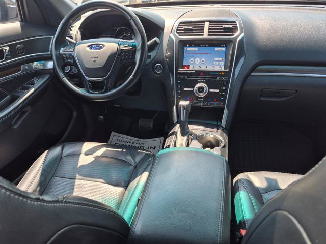 Used 2017 Ford Explorer Limited FWD image 11