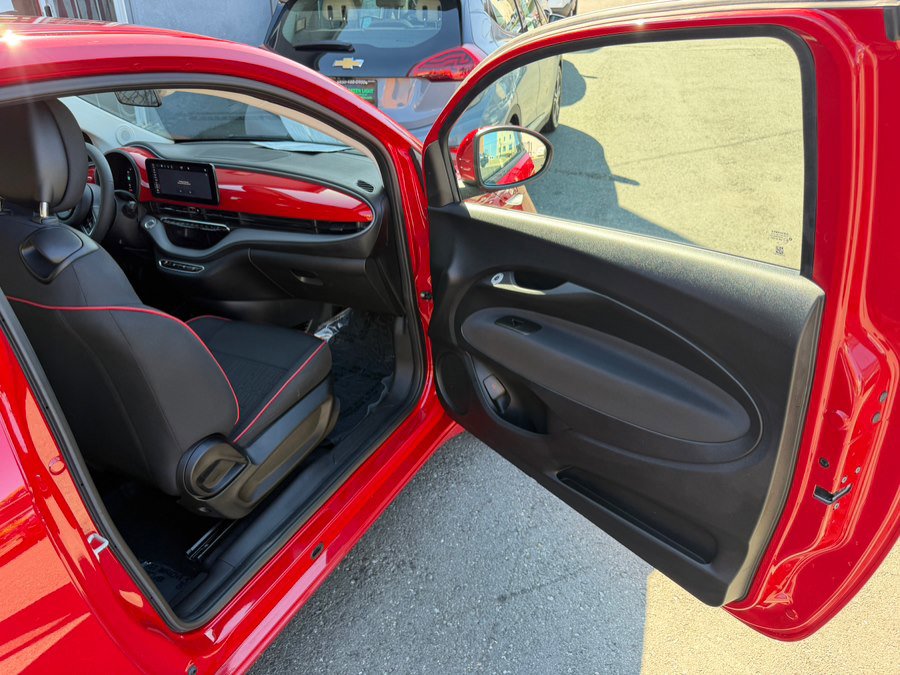 Used 2024 FIAT 500 e (RED) image 38